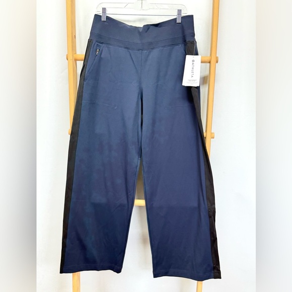 ATHLETA Navy blue Venice color block wide leg pants size L.